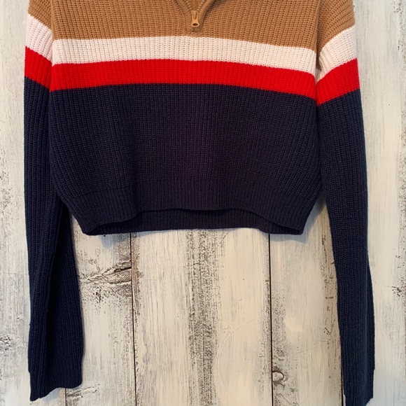 Cropped high neck sweater - Picture 2 of 3